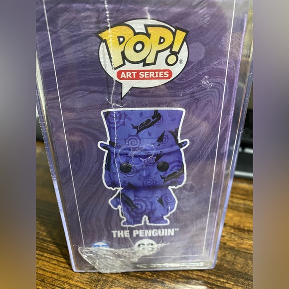 Funko Pop! Art series THE PENGUIN #63 - Picture 3 of 3